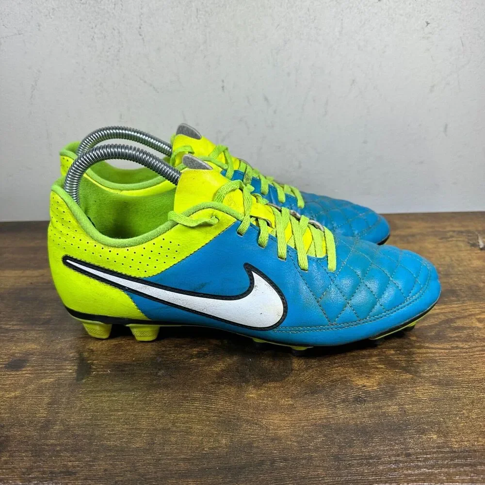 Nike Tiempo‎ Legend Teal Yellow Soccer Cleats Shoes 630860-400 Womens Size 9.5